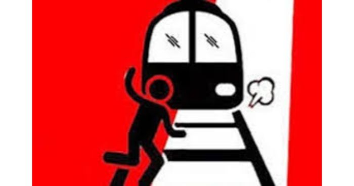 বগুড়ায় ট্রেনে কাটা পড়ে যুবকের মৃত্যু