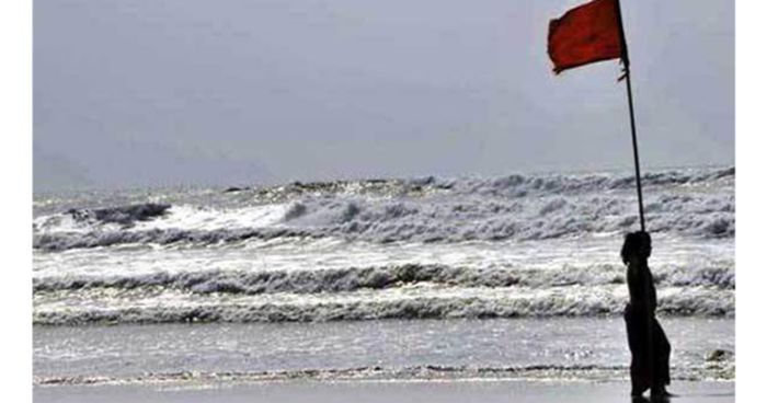 বৃষ্টি ও ঝড়ো হাওয়ার শঙ্কায় নদীবন্দর সতর্কতা জারি