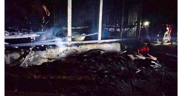 কিশোরগঞ্জের পাকুন্দিয়া এলাকায় আগুনে দুটি ঘর পুড়ে ছাই