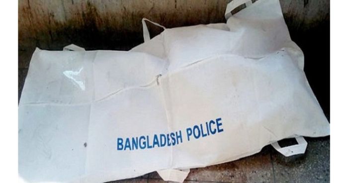 পুলিশের ধাওয়া খেয়ে পালাতে গিয়ে প্রাইভেটকারচাপায় শ্রমিক নিহত