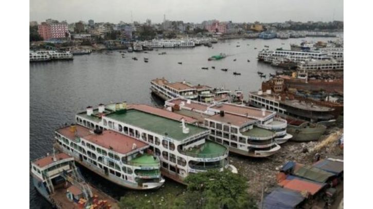 ৩৬ দিন পর ১৮ লঞ্চকে চলাচলের অনুমতি দিল নারায়ণগঞ্জ লঞ্চ টার্মিনাল