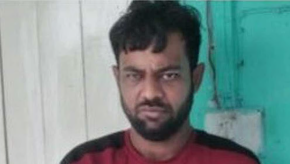 যশোরে ‘প্রতিবেশী নারীর’ দায়ের কোপে হত্যার আসামি নিহত