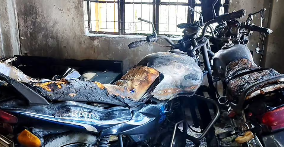 নেত্রকোণায় গ্রামীণ ব্যাংকে বিস্ফোরণ-আগুন, পুড়ল বাইক-নথি
