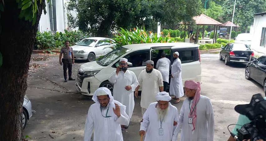 শাপলা চত্বর মামলা: খসড়া প্রতিবেদন প্রসিকিউশনে, মতবিনিময়ে হেফাজত নেতারা