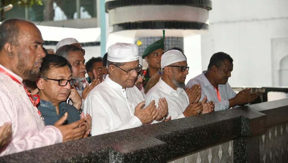 সিলেটে শাহজালাল-শাহপরাণের মাজার জিয়ারত রাষ্ট্রপতির