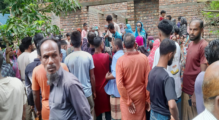 বাগেরহাটে বসতঘরে মিলল ছেলে-মা-নানীর লাশ, পুলিশের ধারণা ‘হত্যাকাণ্ড’