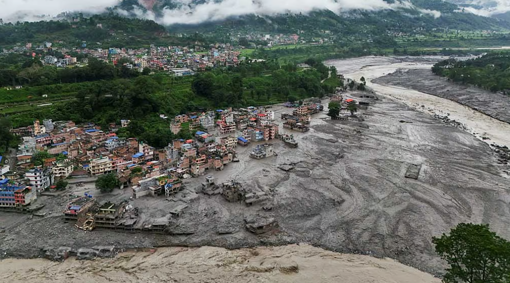 নেপালে বন্যায় মৃত্যু বেড়ে ১৬৫, নিখোঁজদের খোঁজে মরিয়া তল্লাশি